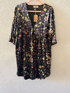 NWT NATURAL LIFE Stella Babydoll V Neck Black Floral Velvet Mini Dress Size Med